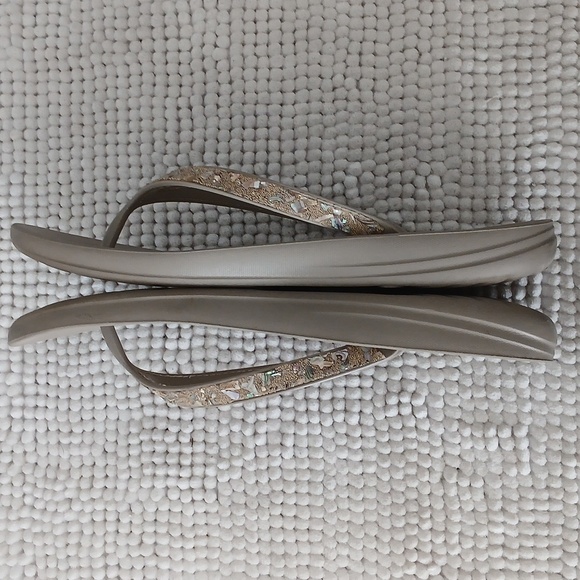 Skechers Taupe Beaded Women's Sandals - Picture 9 of 14